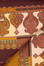 Load image into Gallery viewer, Scarf with paisley print