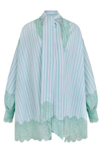 Load image into Gallery viewer, Oversized shirt with lace details
