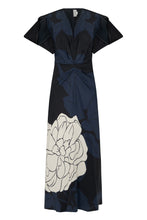Load image into Gallery viewer, Long viscose dress