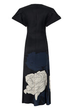 Load image into Gallery viewer, Long viscose dress