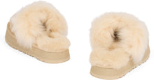 Load image into Gallery viewer, Slippers Diskette Chalet
