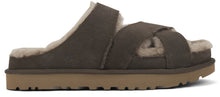 Load image into Gallery viewer, Elegant minimalist slip-ons for everyday comfort