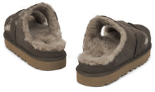 Load image into Gallery viewer, Elegant minimalist slip-ons for everyday comfort