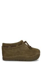 Load image into Gallery viewer, Sabot Bucked in suede and shearling lining