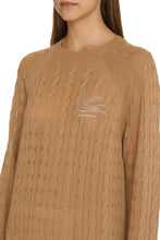 Load image into Gallery viewer, Cashmere crew-neck sweater