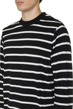 Load image into Gallery viewer, virgin wool crew-neck sweater