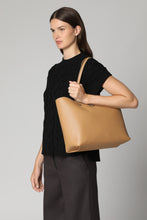 Load image into Gallery viewer, McGraw pebbled leather tote