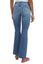 Load image into Gallery viewer, The Weekender Fray 5-pocket straight-leg jeans