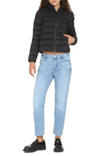 Load image into Gallery viewer, Cerces quilted down jacket