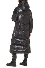 Load image into Gallery viewer, Channon Long down jacket