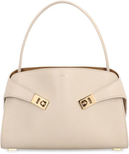Load image into Gallery viewer, Hug M Leather handbag