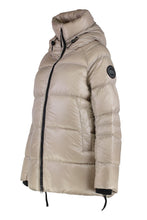 Load image into Gallery viewer, Puffer jacket Cypress