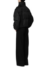 Load image into Gallery viewer, Telia techno-nylon down jacket