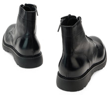 Load image into Gallery viewer, Leather boots