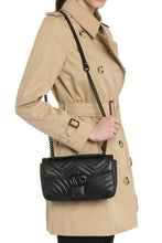 Load image into Gallery viewer, GG Marmont quilted leather bag