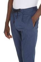 Load image into Gallery viewer, Stretch cotton chino trousers