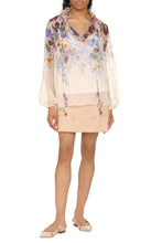 Load image into Gallery viewer, Tama printed silk blouse