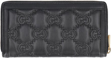 Load image into Gallery viewer, Leather zip around wallet