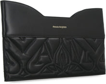 Load image into Gallery viewer, The Bow leather clutch
