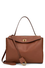 Load image into Gallery viewer, Shoulder bag in leather
