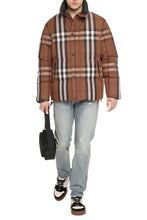 Load image into Gallery viewer, Reversible down jacket