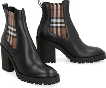 Load image into Gallery viewer, Leather ankle boots