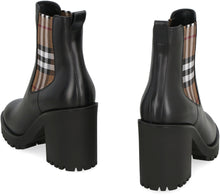 Load image into Gallery viewer, Leather ankle boots