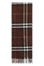 Load image into Gallery viewer, Plaid scarf with fringes