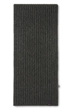 Load image into Gallery viewer, Knitted scarf