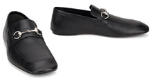 Load image into Gallery viewer, Classic moccasin in leather