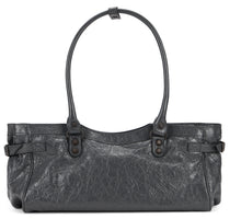 Load image into Gallery viewer, Tote bag Le City East-West in leather