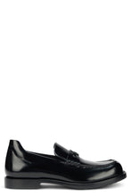 Load image into Gallery viewer, Comfy moccasins in shiny leather