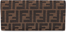 Load image into Gallery viewer, Baguette wallet on chain