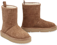 Load image into Gallery viewer, Low boots Apres Chic in suede