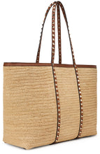 Load image into Gallery viewer, Rockstud bag in raffia
