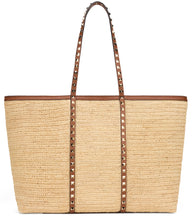 Load image into Gallery viewer, Rockstud bag in raffia