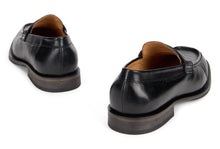 Load image into Gallery viewer, Leather loafers