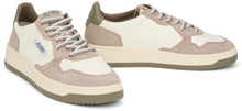 Load image into Gallery viewer, Sneakers with comfortable sole