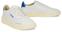 Load image into Gallery viewer, Sneaker low-top Medalist