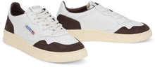 Load image into Gallery viewer, Sneakers with suede details