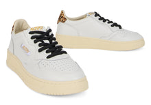 Load image into Gallery viewer, Sneakers with leopard details