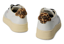 Load image into Gallery viewer, Sneakers with leopard details