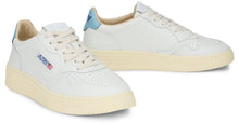 Load image into Gallery viewer, Low-top Medalist sneakers in leather