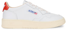 Load image into Gallery viewer, Low-top sneakers Medalist in leather