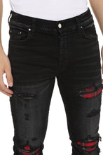 Load image into Gallery viewer, Destroyed skinny jeans