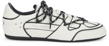 Load image into Gallery viewer, Sneaker with contrast details