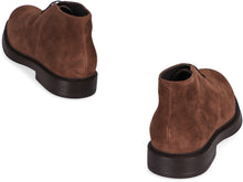 Load image into Gallery viewer, Desert boot in suede