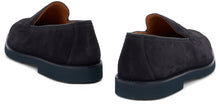Load image into Gallery viewer, Suede loafers