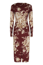Load image into Gallery viewer, I live in a sheath dress made of silk charmeuse.