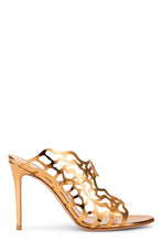 Load image into Gallery viewer, Metallic leather sandals